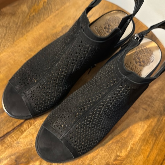 Vince Camuto Lidie Sandals - Picture 2 of 5